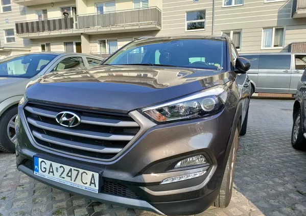 rumia Hyundai Tucson cena 69900 przebieg: 240000, rok produkcji 2017 z Rumia